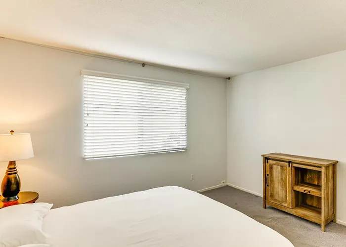 Community Pool: 2 Mi To Asu Holiday home