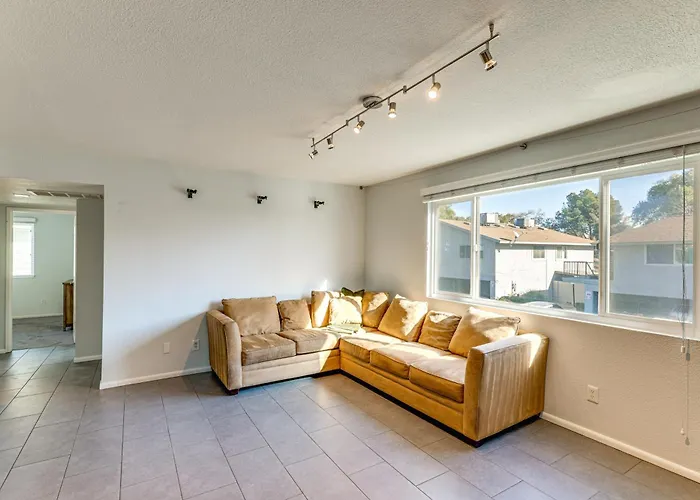 Community Pool: 2 Mi To Asu Holiday home