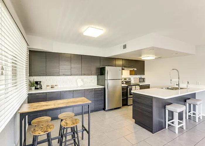 Community Pool: 2 Mi To Asu Holiday home